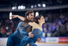 奥运会冰舞评分引轩然大波!法国裁判打分遭质疑,美国组合惜失金牌 - 大风热搜网
