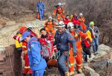 重庆女子中灵山祈福失联多日，遗体在悬崖下被找到，警方介入调查 - 大风热搜网
