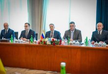 特朗普特使罕见盛赞：美俄乌三方会谈取得'突破性进展' - 大风热搜网