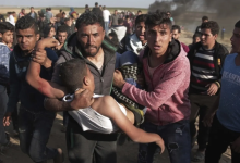 加沙冲突阴影下,巴勒斯坦返乡者控诉'蒙眼铐手'的非人待遇 - 大风热搜网