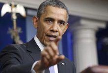 美国政坛乱象:奥巴马怒批特朗普,政治底线被踩碎 - 大风热搜网