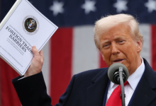 篡改历史行不通！特朗普强拆华盛顿蓄奴展板，法官硬气裁定：必须恢复 - 大风热搜网