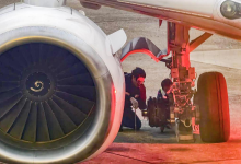 桃园机场突发意外！韩航降落时轮胎脱落，3架航班接连紧急求救 - 大风热搜网