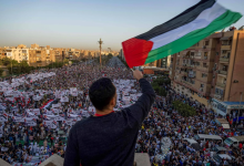 中东局势持续紧张 伊朗百万民众集体祈祷，信仰之下尽显民族凝聚力 - 大风热搜网