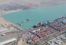 伊拉克海域两艘油轮遇袭致1人遇难，全国石油码头紧急暂停运营 - 大风热搜网