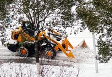 科技破解寒冬扫雪难题：美国多地用智能手段守护冬季出行路 - 大风热搜网