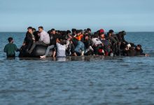 英吉利海峡再酿悲剧,四名偷渡者命丧黄泉 - 大风热搜网