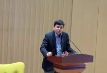 张文宏的“长寿新解”:换个赛道,聊八卦也能延年益寿? - 大风热搜网