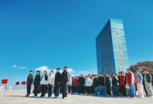 震撼！31年，徒步108里！六盘山下这群师生的“长征”看哭了 - 大风热搜网