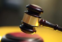 微信发暗号、提前埋伏炒股：这位投资经理的“暴富梦”碎在法庭上 - 大风热搜网